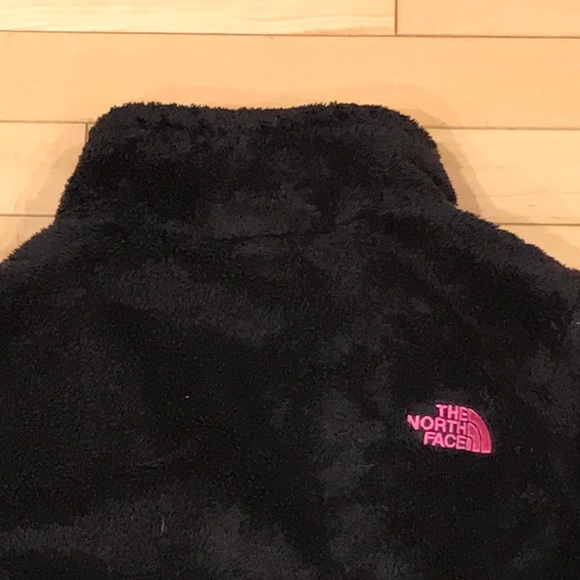 Preowned The North Face fuzzy zip up jacket - black - small - needs repair - Picture 7 of 10